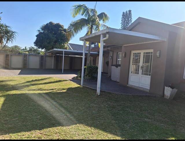 4 BEDROOM HOUSE FOR SALE IN MEER-EN-SEE